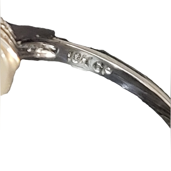 Sterling Silver Pearl Cubic Zirconia Ring Womens Jewelry - Picture 4 of 8